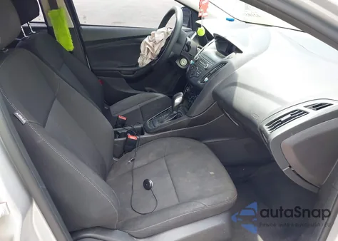 2018 Ford Focus Se z USA, uszkodzony, nr VIN 1FADP3FE9JL241661